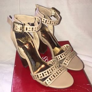 Guess heels